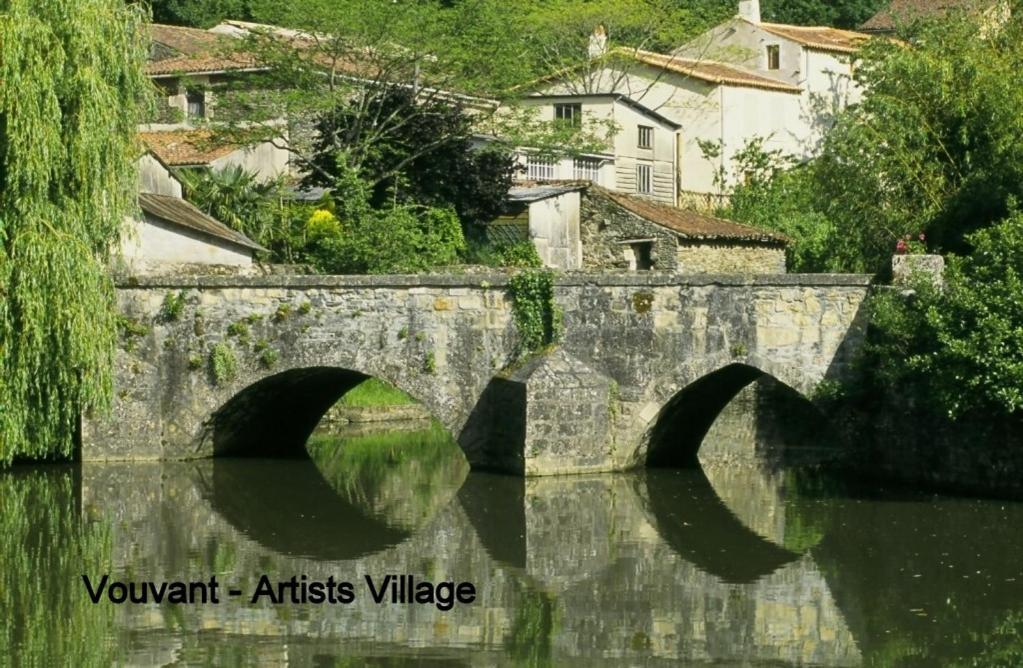 Bed and Breakfast Les Cerisiere Cheffois Exterior foto